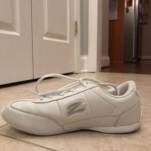 NEVER WORN cheer shoes/athletic sneakers